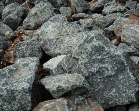 12″-24″ Bluestone Boulders